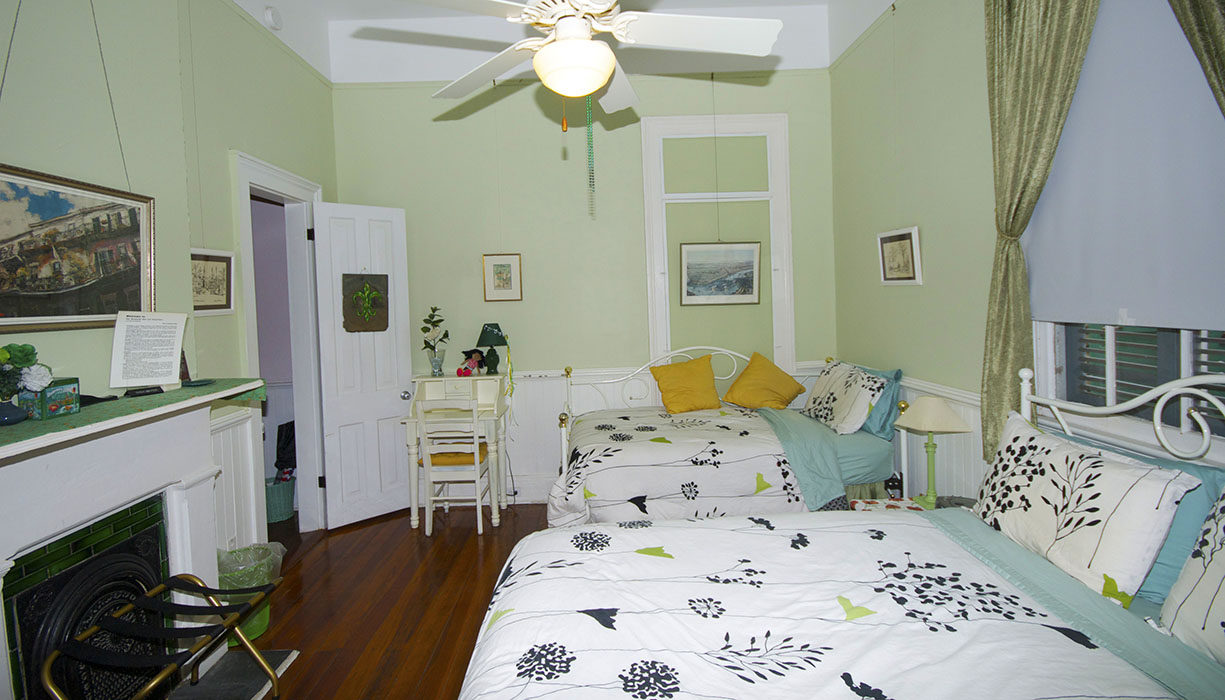 The Burgundy Bed & Breakfast — photo 4