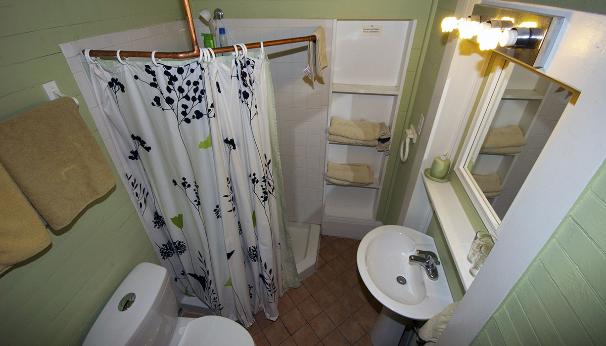 The Burgundy Bed & Breakfast — photo 6 of 23